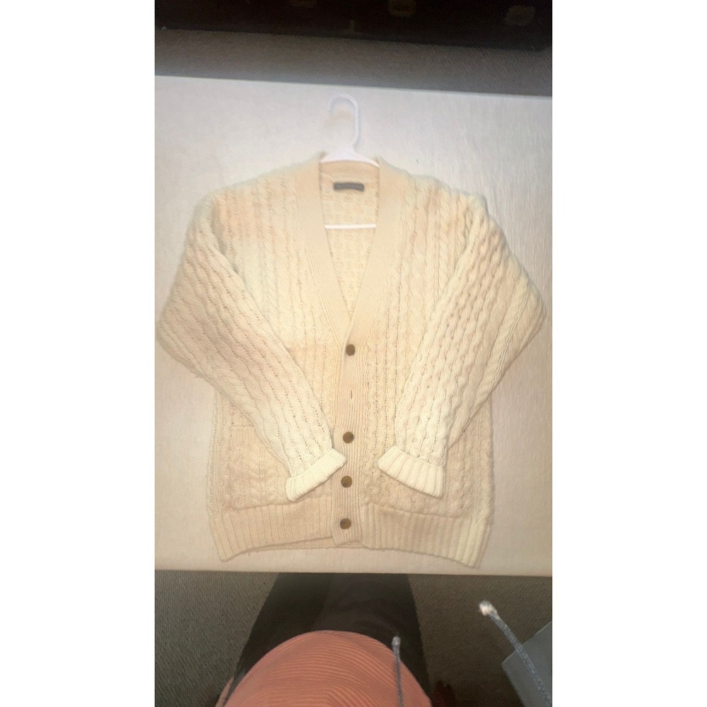 BRANDY MELVILLE wool sweater cardigan
